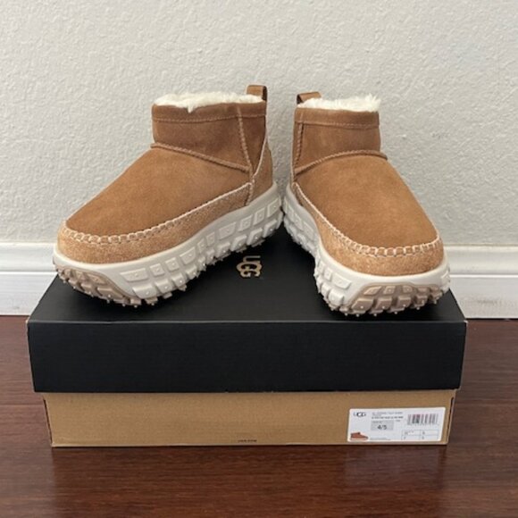 UGG Men's Venture Daze Ultra Mini Fashion Boot Men's Size 4 Woman's Size 5 - Picture 1 of 7